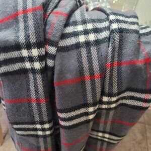 Burberry Very Rare Unisex 100% Cashmere Giant Scarf/Shawl*Reversible* 78 X 27.5
